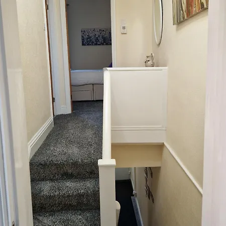 18 Howard Street * Σκάρμπορο