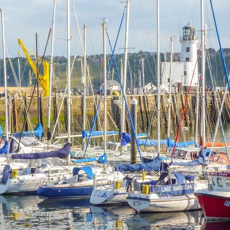 18 Howard Street Semesterbostad *