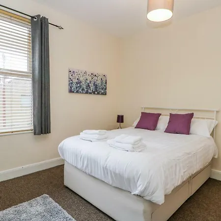 18 Howard Street Scarborough